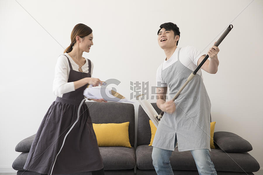 一家人在新家打扫卫生摄影图6720*4480图片素材免费下载-编号800489-潮点视频