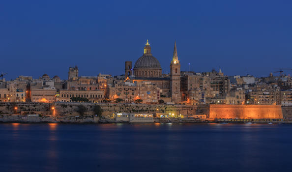 马耳他首都瓦拉塔夜景图片素材免费下载