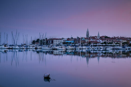欧洲海滨小城夜景图片素材免费下载