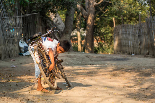 缅甸街头儿童图片素材免费下载