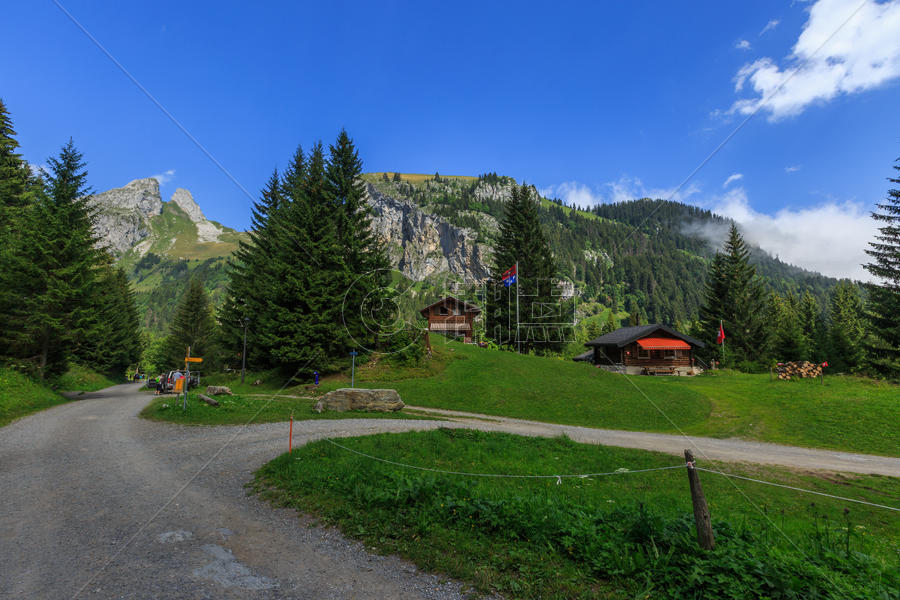 瑞士高山上的乡村田园图片素材免费下载