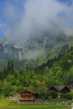 瑞士高山上的乡村田园
