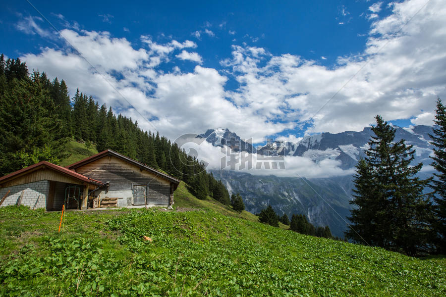 瑞士阿尔卑斯山区自然风光图片素材免费下载