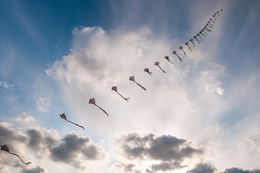 天空风筝图片素材免费下载