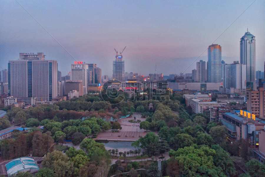 俯瞰武汉汉口城市中轴线图片素材免费下载