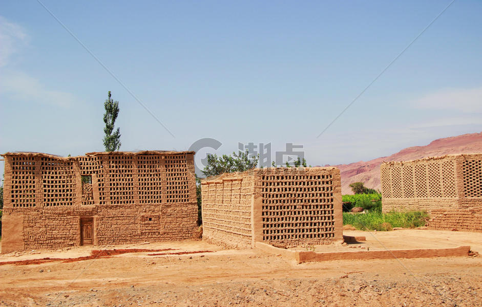 新疆吐鲁番地区农村房屋图片素材免费下载