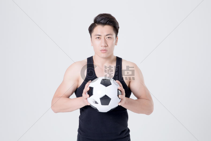 运动健身男性人像足球图片素材免费下载