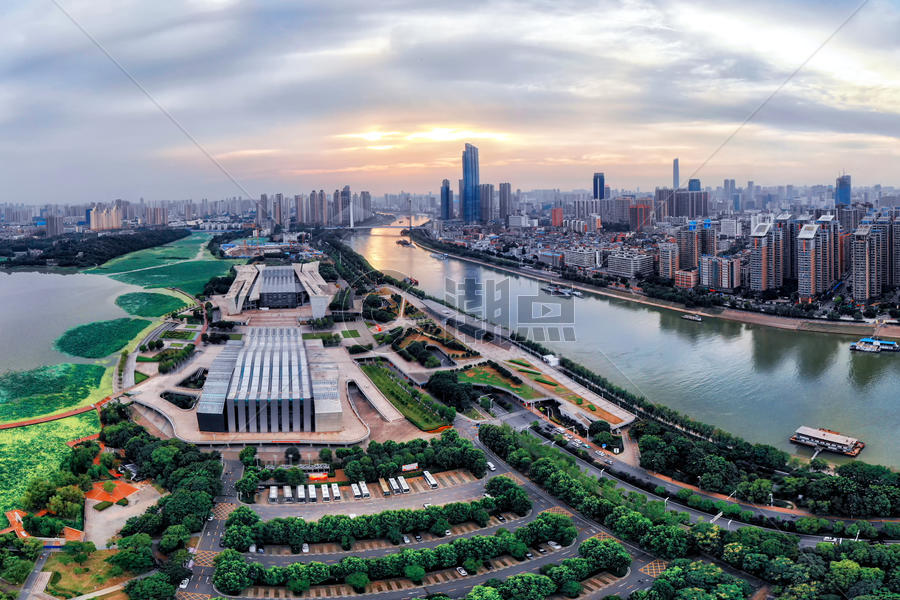 武汉城市风光之汉江日落图片素材免费下载