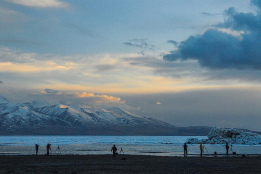 西藏阿里地区清晨日出风光图片素材免费下载