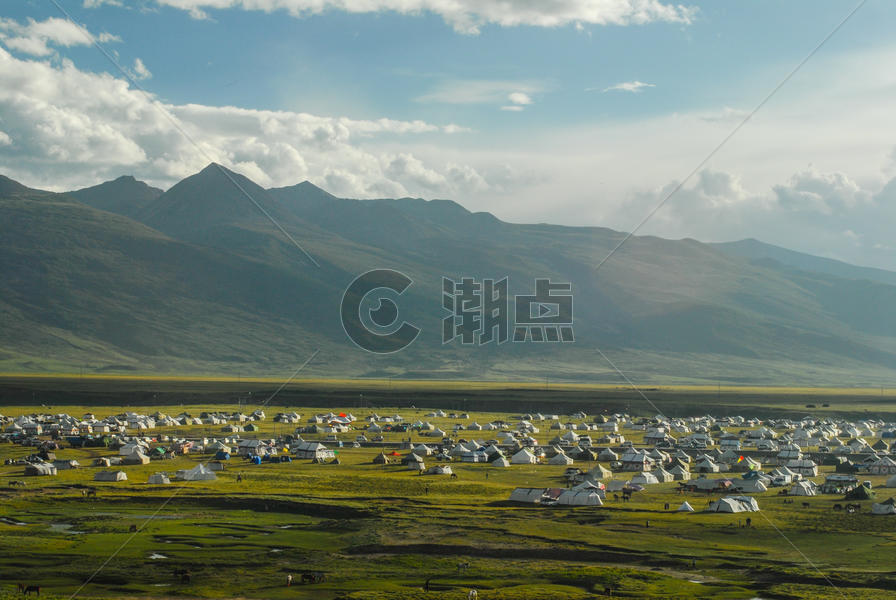 四川甘孜藏族自治州理塘草原图片素材免费下载