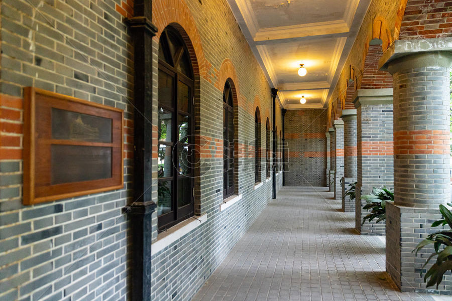 交通大学教学楼走廊图片素材免费下载