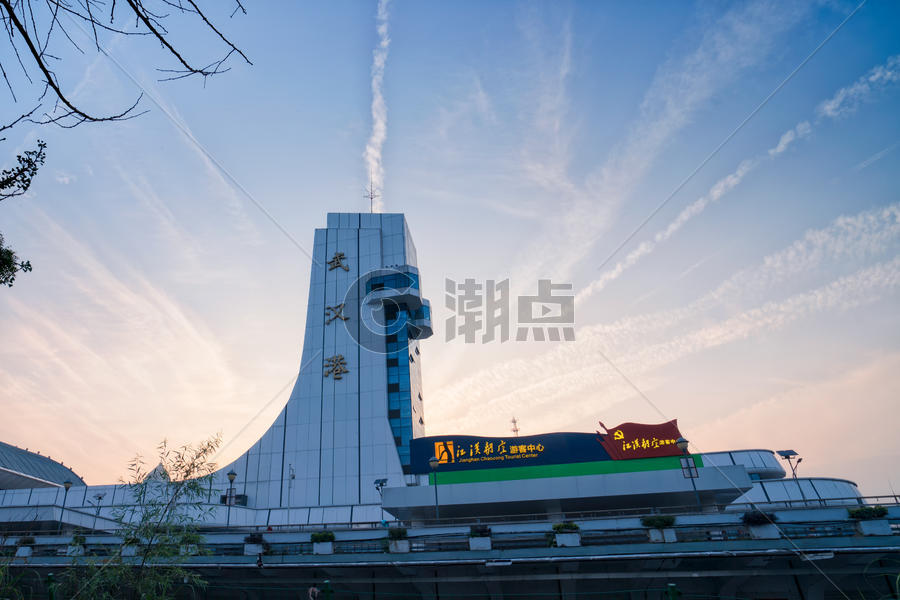 夕阳下的武汉港图片素材免费下载