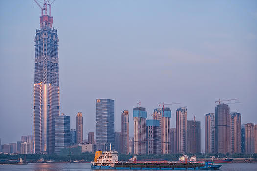 中国在建第一高楼636米武汉绿地中心图片素材免费下载