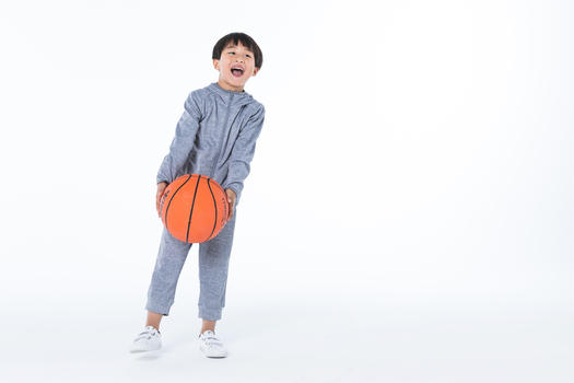 体育男孩玩篮球图片素材免费下载