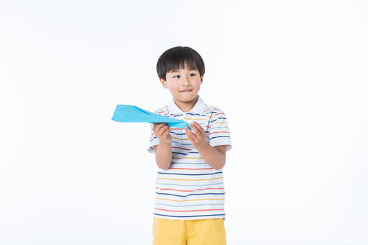 儿童玩纸飞机图片素材免费下载