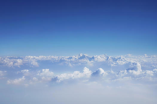一万米高空航拍雪山图片素材免费下载