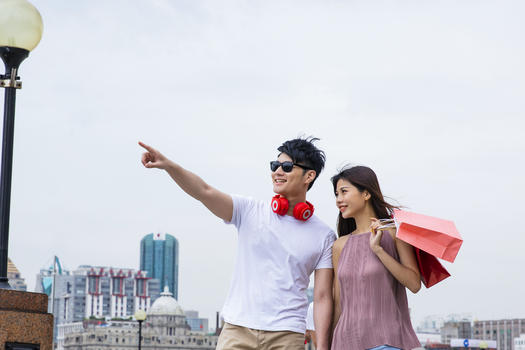 情侣旅游上海图片素材免费下载