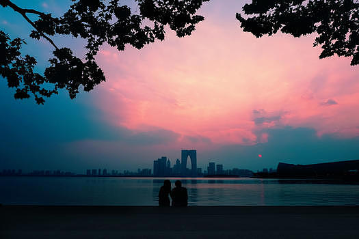 金鸡湖边看日落图片素材免费下载