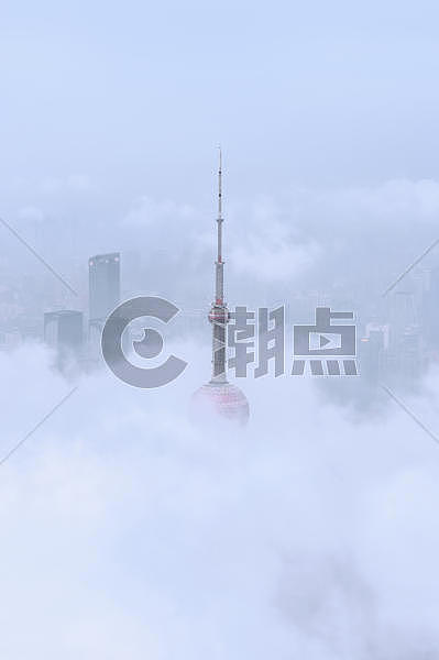 上海东方明珠平流雾图片素材免费下载
