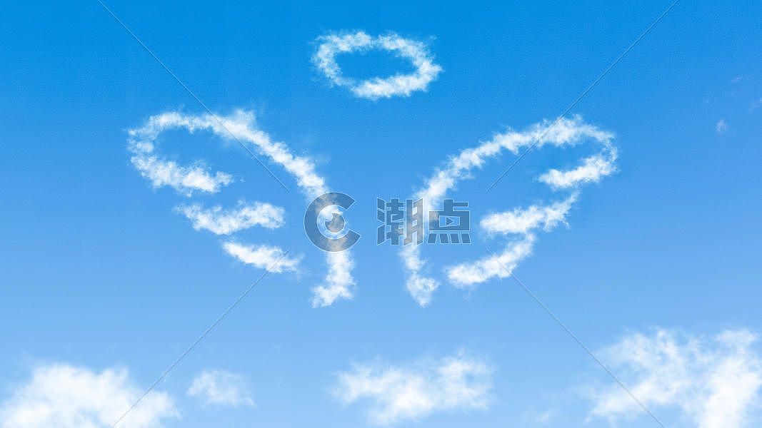 云朵翅膀图片素材免费下载