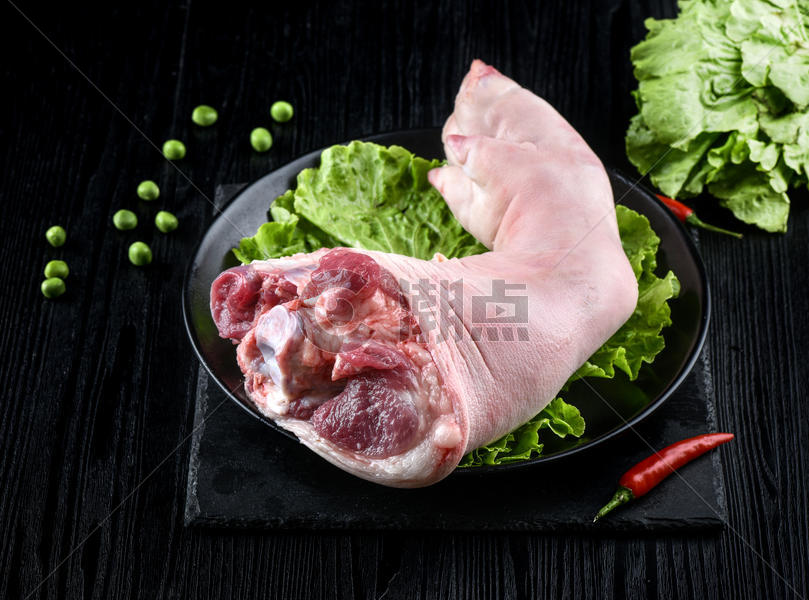 新鲜的猪腿肉图片素材免费下载
