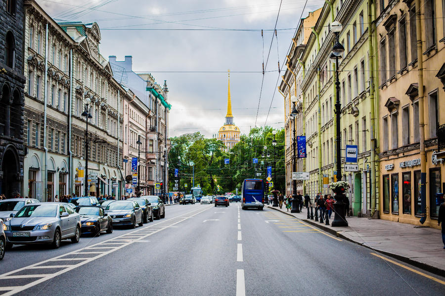 俄罗斯圣彼得堡街道与行人图片素材免费下载