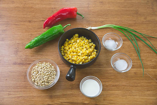 松子玉米食材图图片素材免费下载