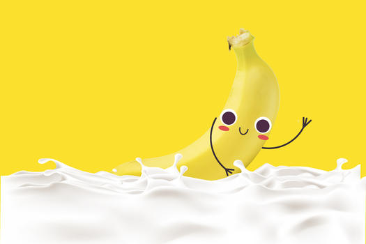 在牛奶中游泳的香蕉图片素材免费下载