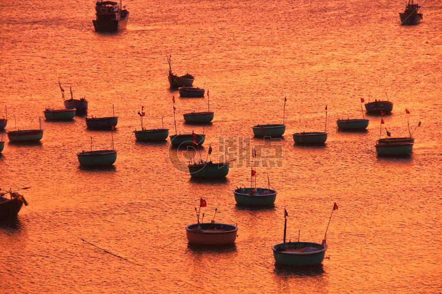 越南美奈渔港的日落图片素材免费下载