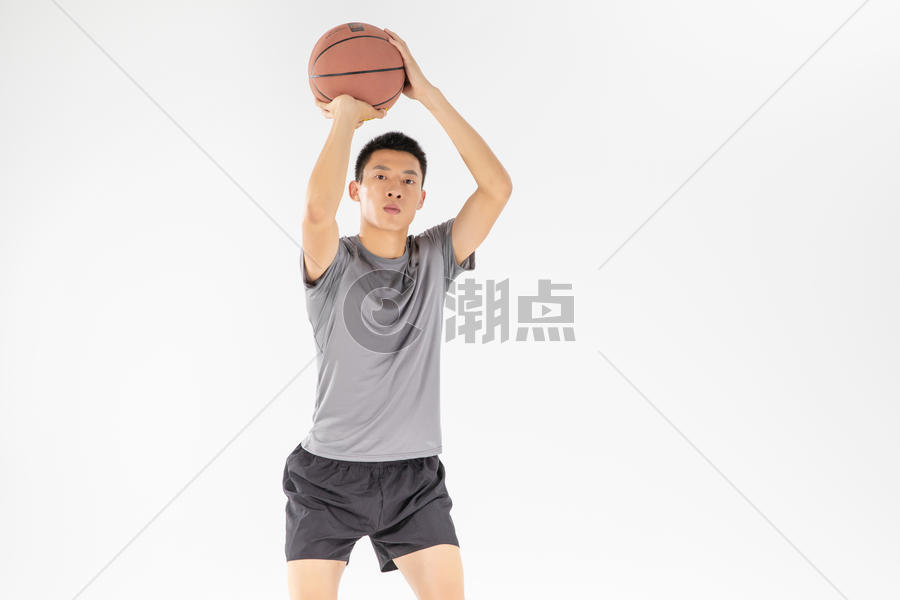 篮球运动员投篮动作图片素材免费下载