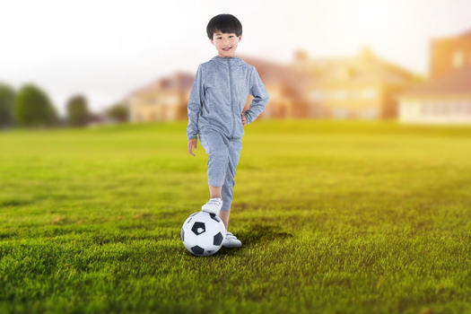 儿童户外足球图片素材免费下载