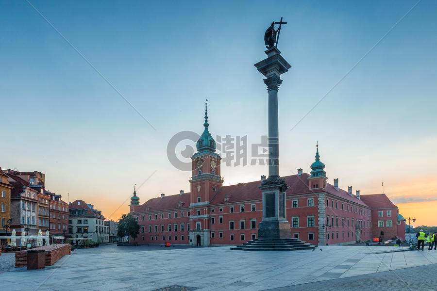 清晨中的欧洲旅游城市华沙建筑风光图片素材免费下载