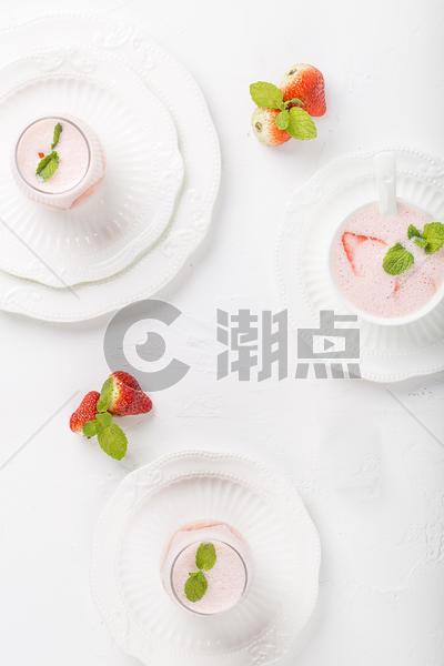 草莓酸奶图片素材免费下载