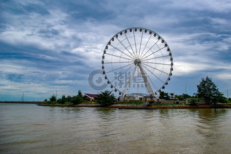 马来西亚马六甲海边摩天轮图片素材免费下载