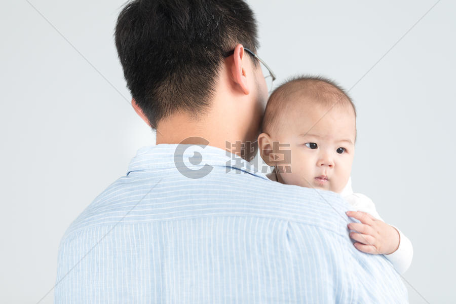 爸爸和婴儿父爱图片素材免费下载