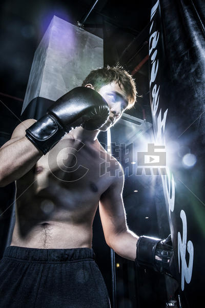 男士健身拳击图片素材免费下载