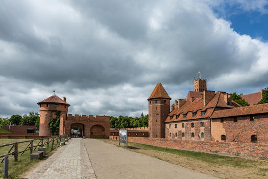 波兰著名旅游景点马尔城堡图片素材免费下载