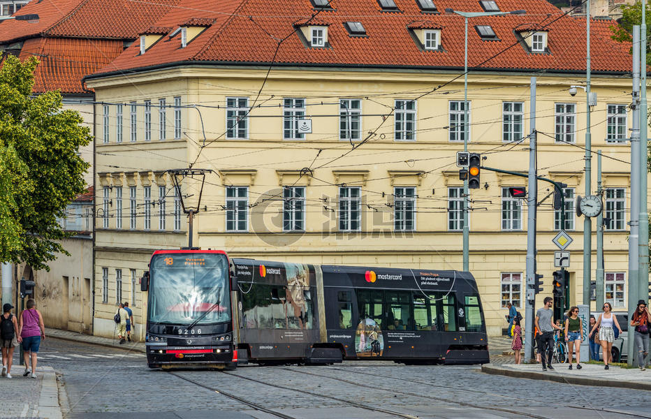 捷克布拉格城市有轨电车图片素材免费下载