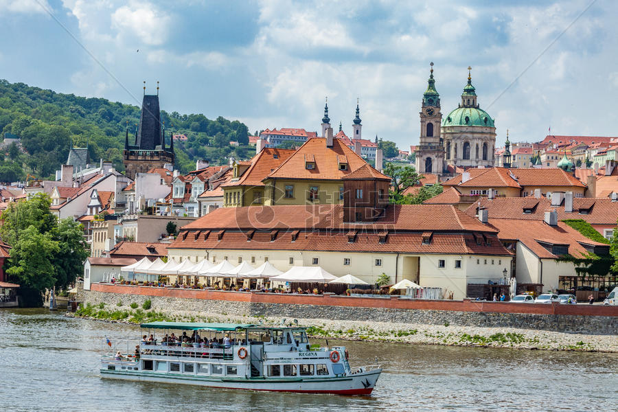 捷克布拉格伏尔塔瓦河风光图片素材免费下载