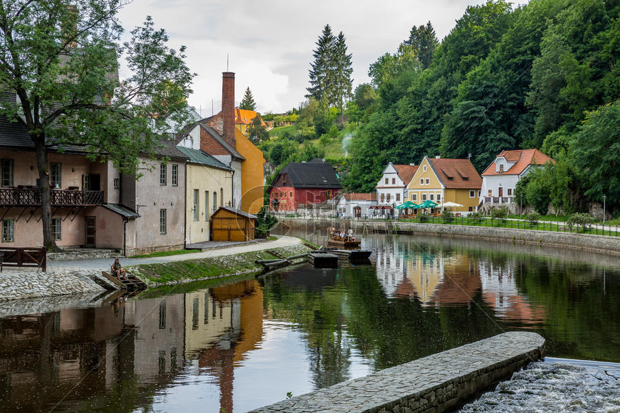 欧洲最美中世纪小镇CK克鲁姆鲁夫图片素材免费下载