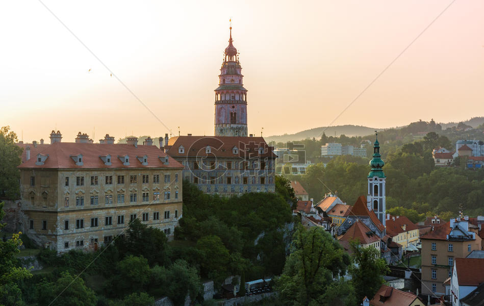 捷克著名中世纪小镇CK克鲁姆鲁夫清晨图片素材免费下载