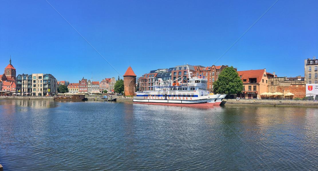 波兰港口城市格但斯克城市全景图图片素材免费下载
