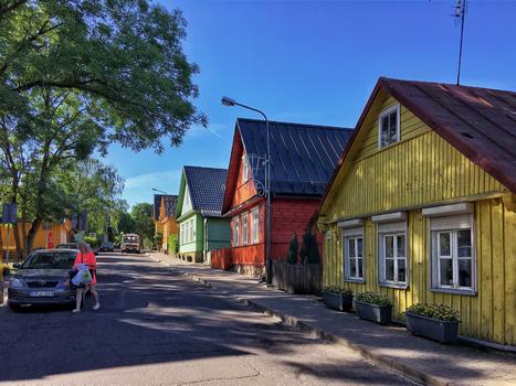 欧洲立陶宛乡村彩色房屋图片素材免费下载