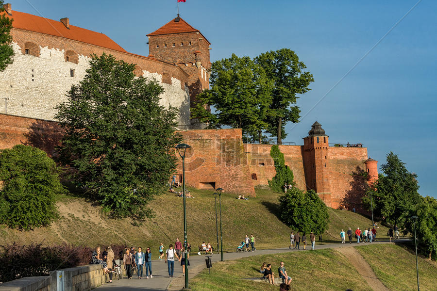 波兰克拉科夫著名旅游景点瓦维尔皇家城堡图片素材免费下载