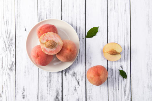 夏季新鲜桃子图片素材免费下载