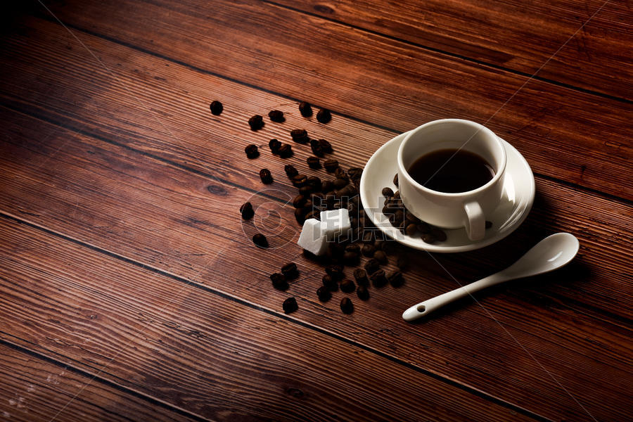 泡咖啡用的方糖图片素材免费下载