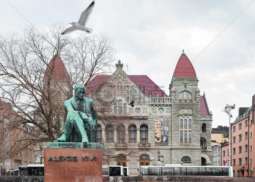 芬兰赫尔辛基火车站广场青铜雕塑图片素材免费下载