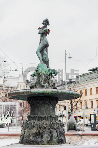 芬兰赫尔辛基街头青铜雕塑图片素材免费下载