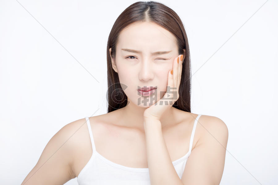 女性蛀牙牙疼图片素材免费下载