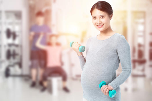 孕妇锻炼健身图片素材免费下载
